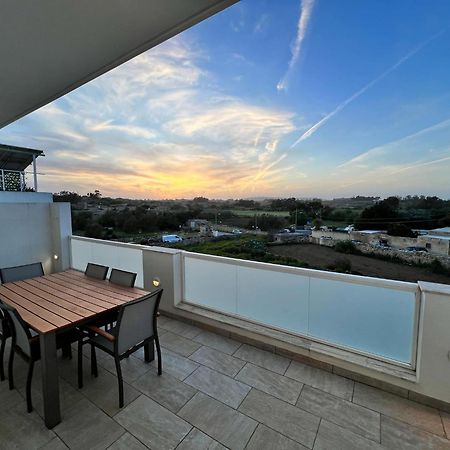 Carousel Apartments Qrendi Bagian luar foto