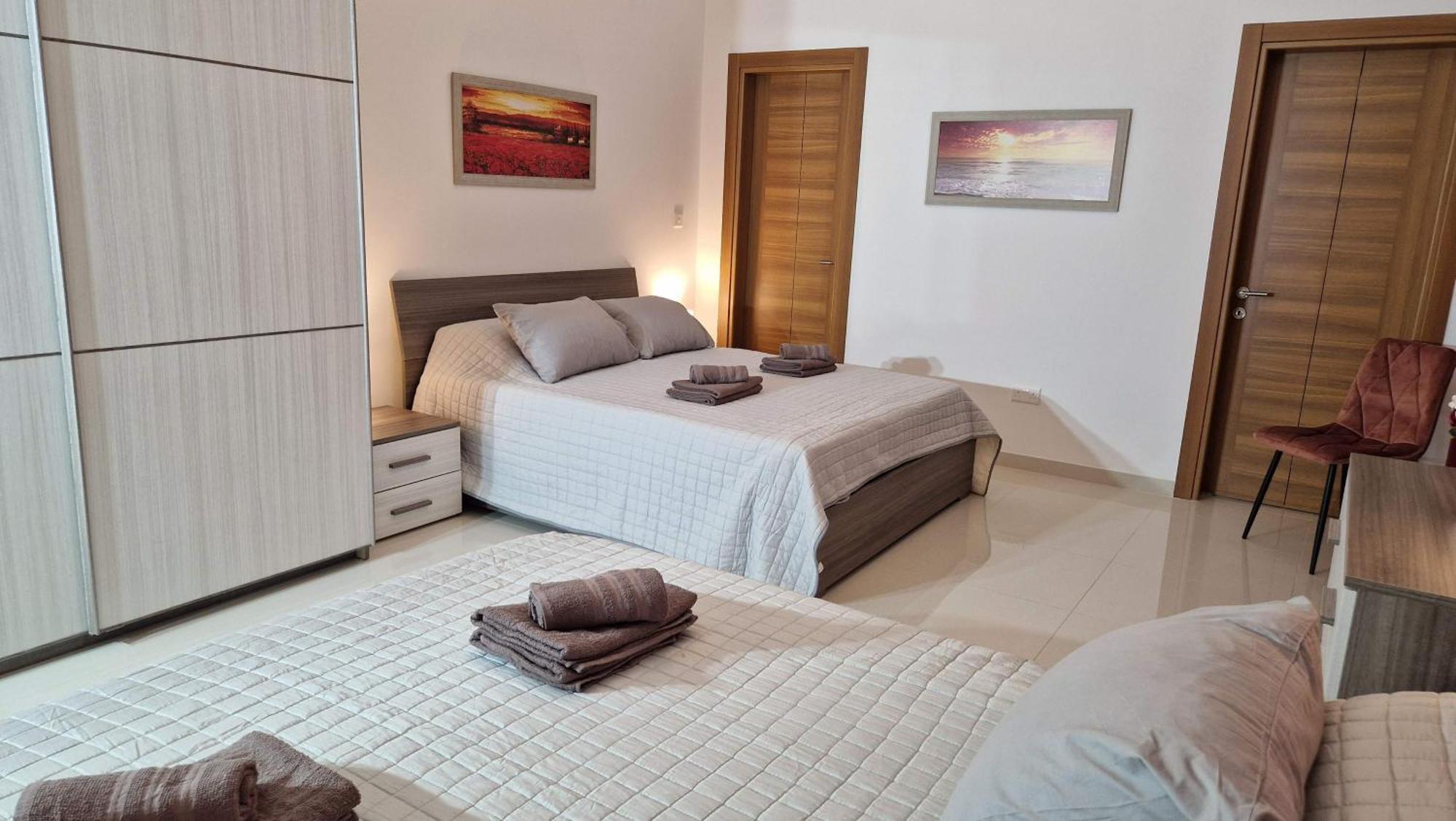 Carousel Apartments Qrendi Bagian luar foto