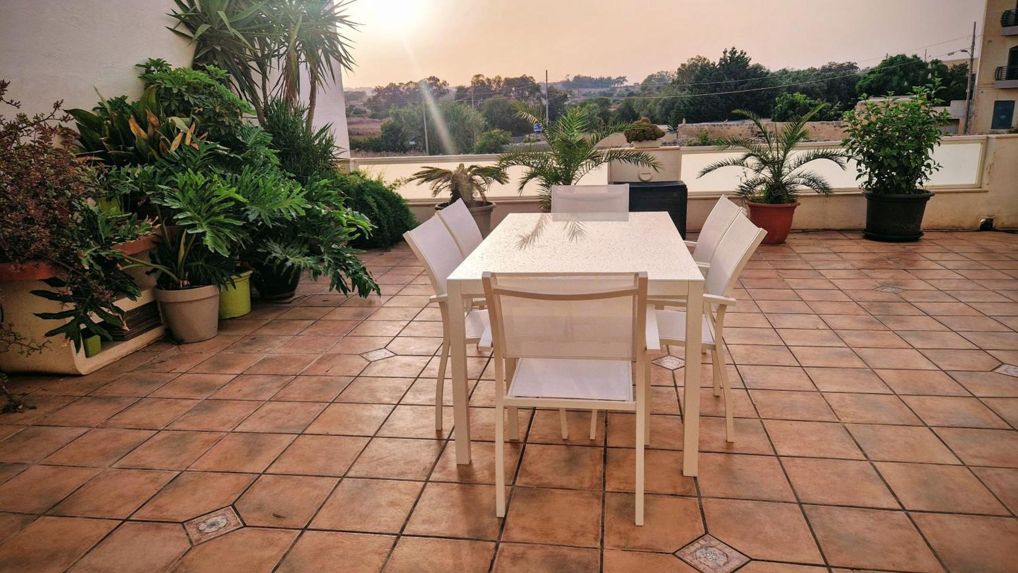 Carousel Apartments Qrendi Bagian luar foto