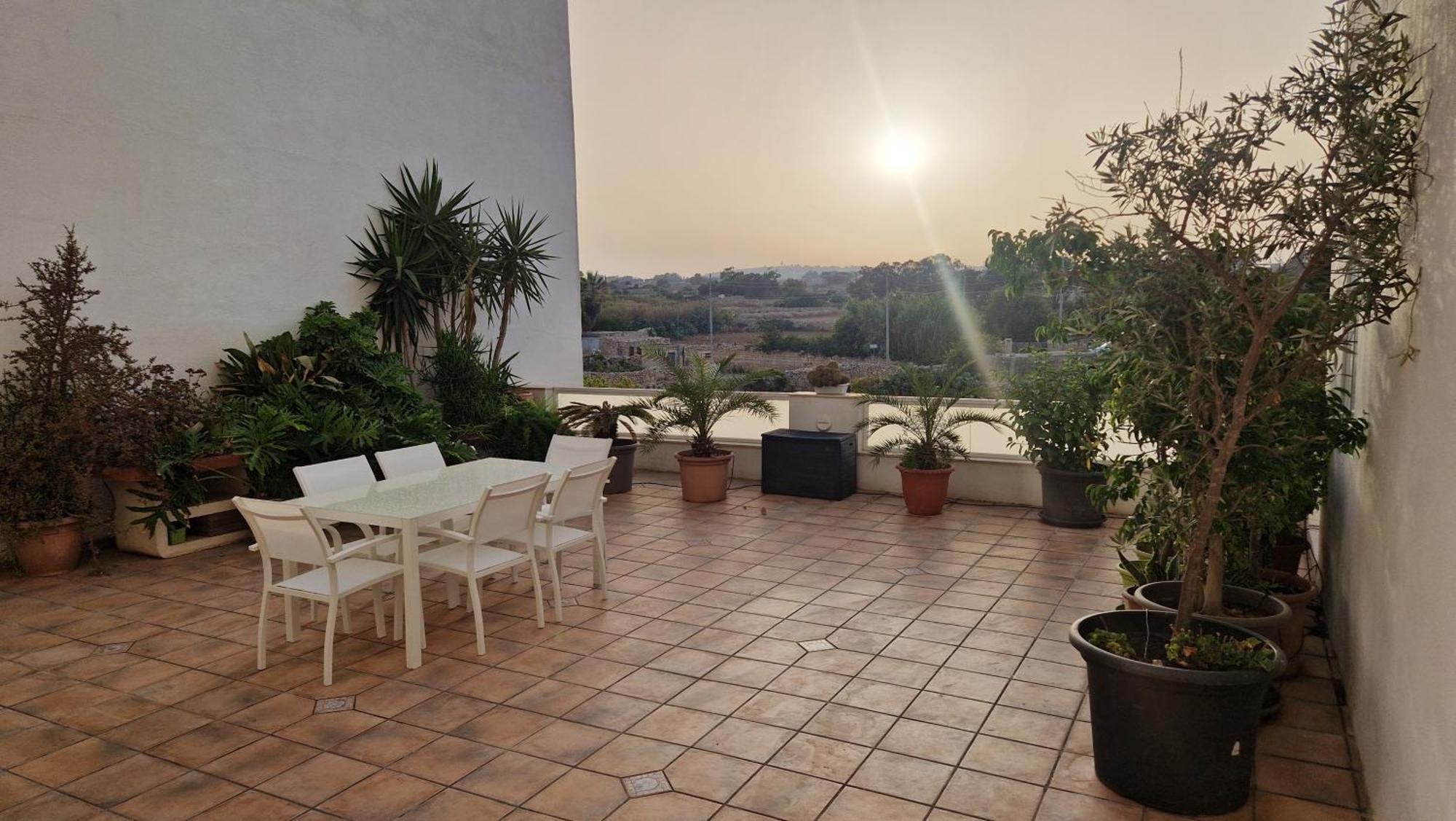 Carousel Apartments Qrendi Bagian luar foto