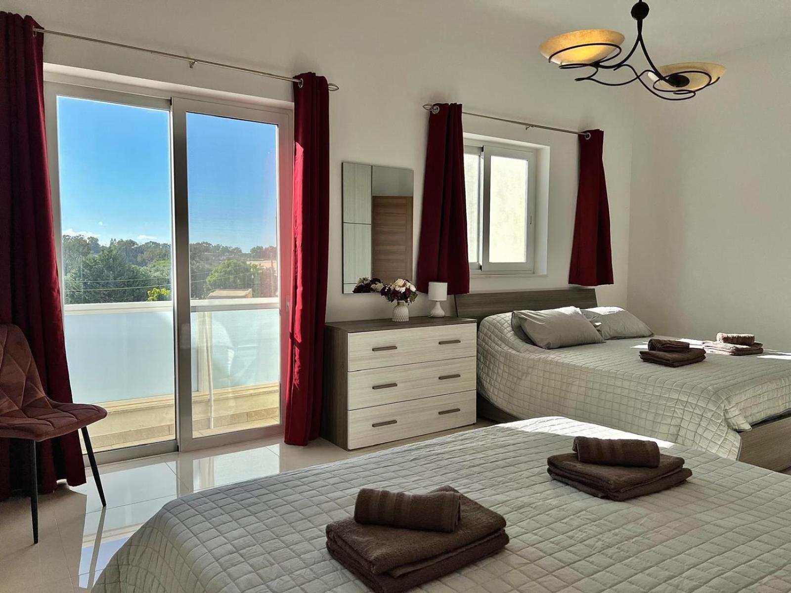 Carousel Apartments Qrendi Bagian luar foto