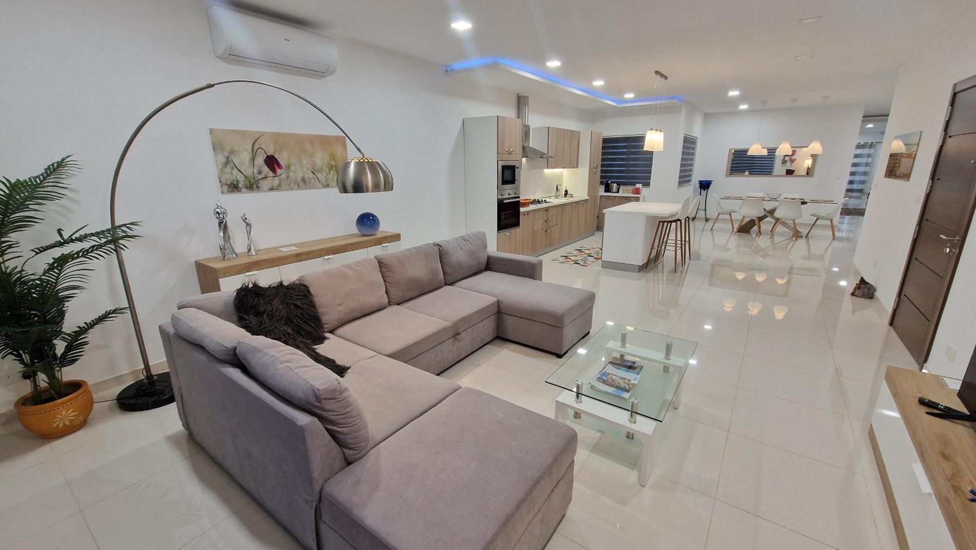 Carousel Apartments Qrendi Bagian luar foto
